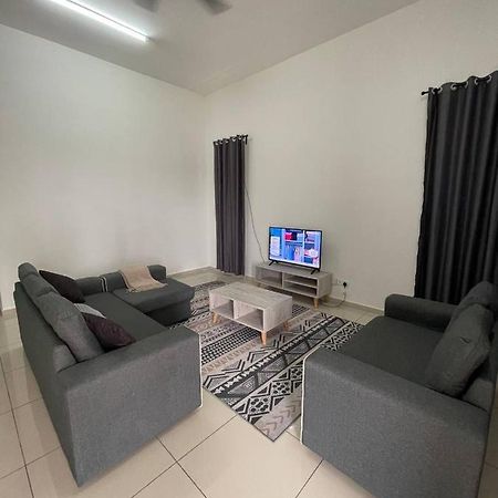 Bungalow Homestay Jasin Perdana Buitenkant foto