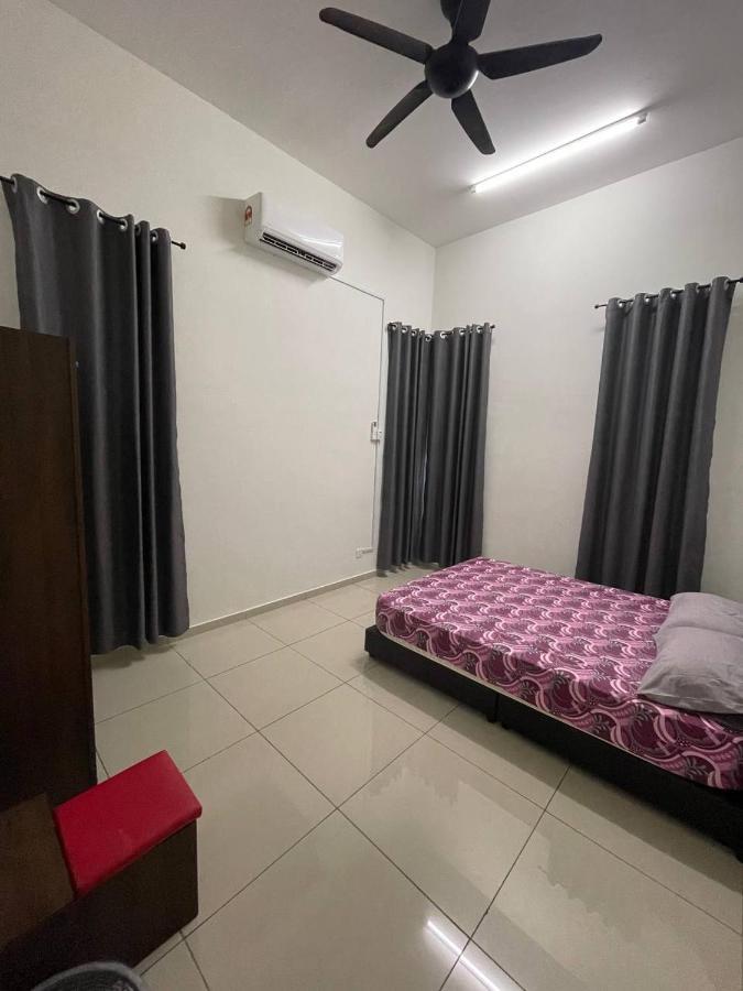 Bungalow Homestay Jasin Perdana Buitenkant foto